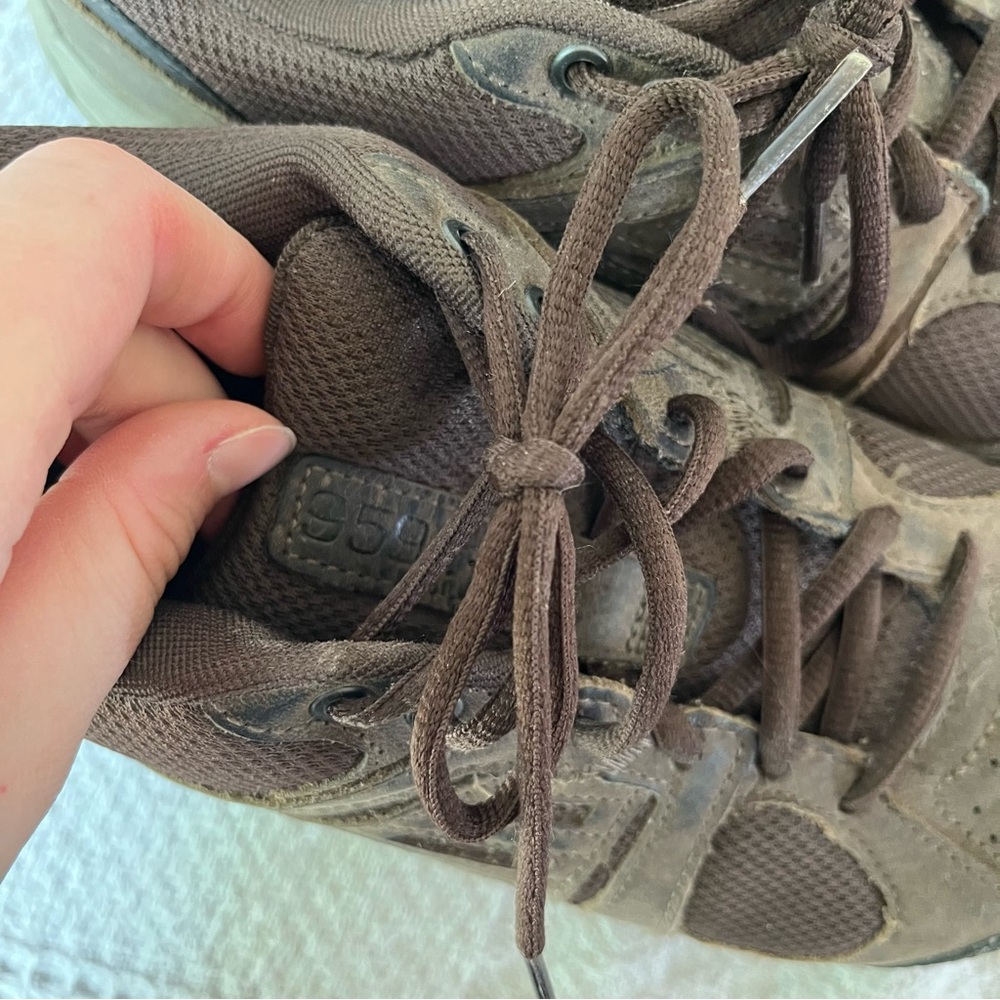 New Balance women’s size 9 tennis shoes 959 brown neutral chunky suede hiking - Picture 7 of 9